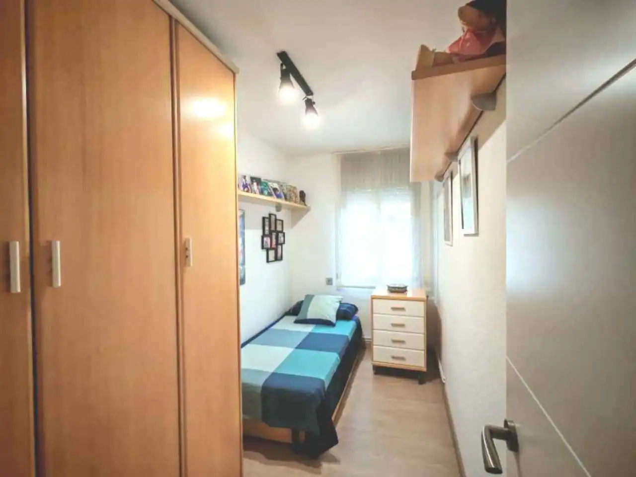 Schlafzimmer von Wohnung zum Verkauf in Badalona mit Klimaanlage, Heizung und Parkett