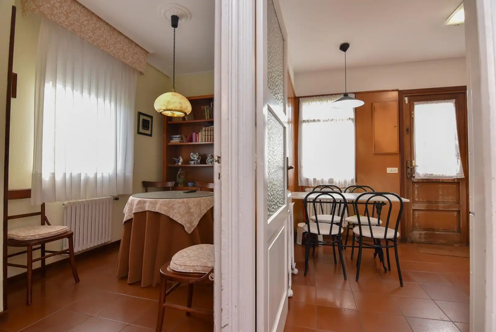 Menjador de Casa o xalet en venda en A Coruña Capital  amb Calefacció, Jardí privat i Parquet