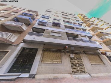 Apartment with balcony for sale in Calle Dinamarca 3