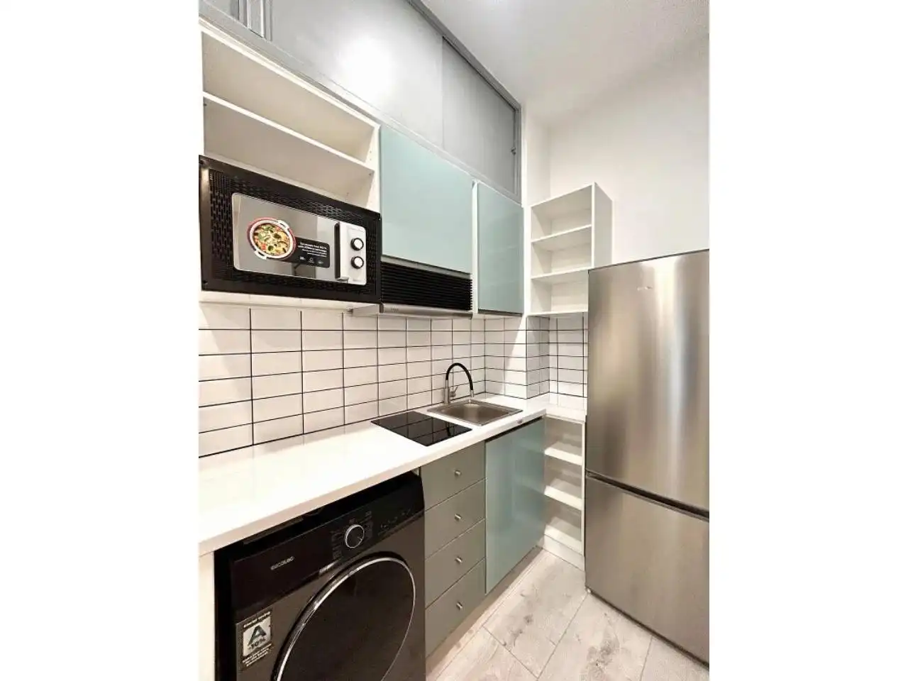 Küche von Wohnung zum Verkauf in Barcelona mit Klimaanlage, Heizung und Parkett