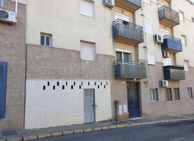 Local comercial en Venta en c/ epifanio machuca en Lebrija