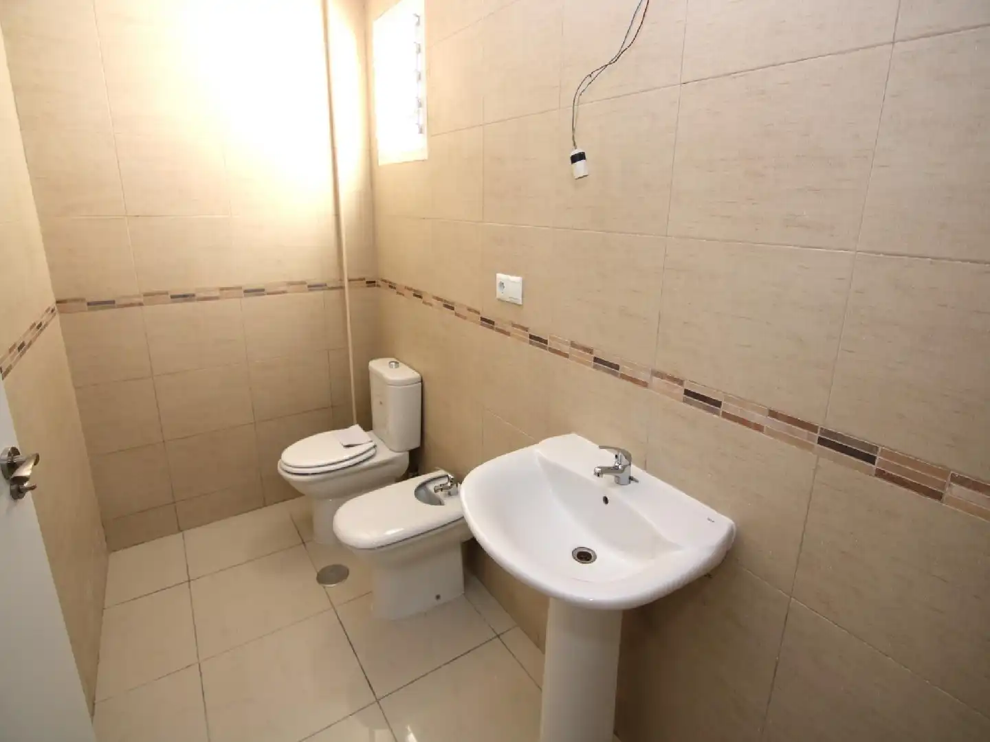 Baño de Piso en venta en Aspe con Terraza