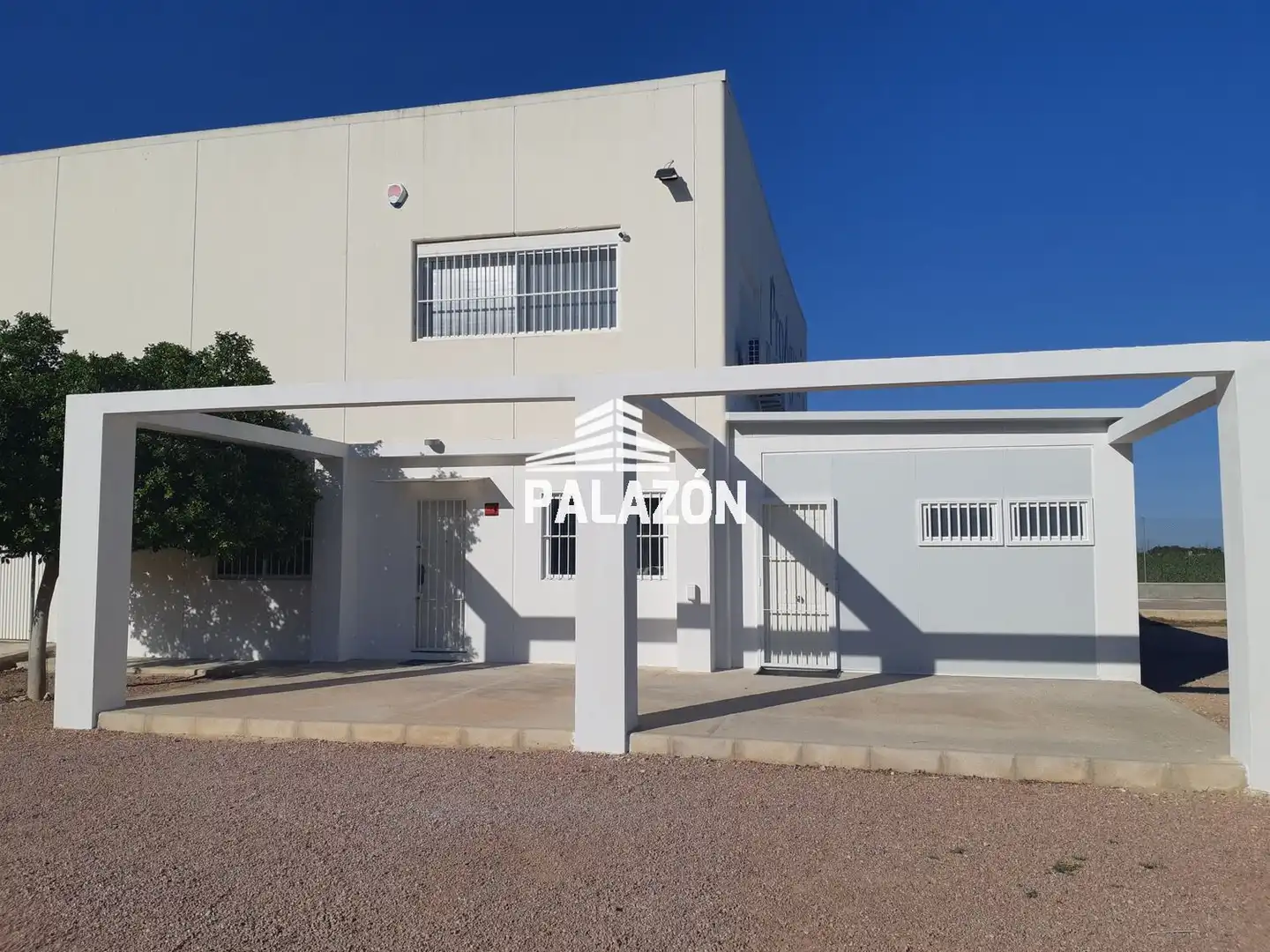Nau industrial en venda a Crevillent