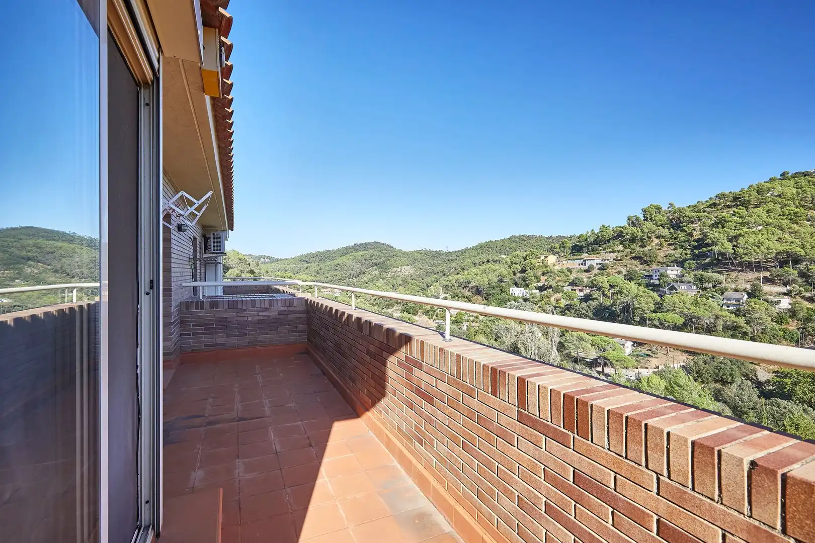 Terrassa de Casa adosada en venda en Torrelles de Llobregat amb Calefacció, Jardí privat i Terrassa