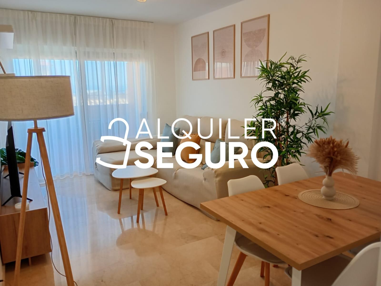 Living room of Flat to rent in Benalmádena  with Air Conditioner, Terrace and Swimming Pool