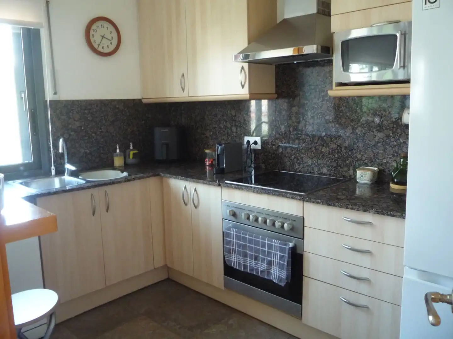 Kitchen of Flat for sale in Sitges  with Air Conditioner, Heating and Terrace