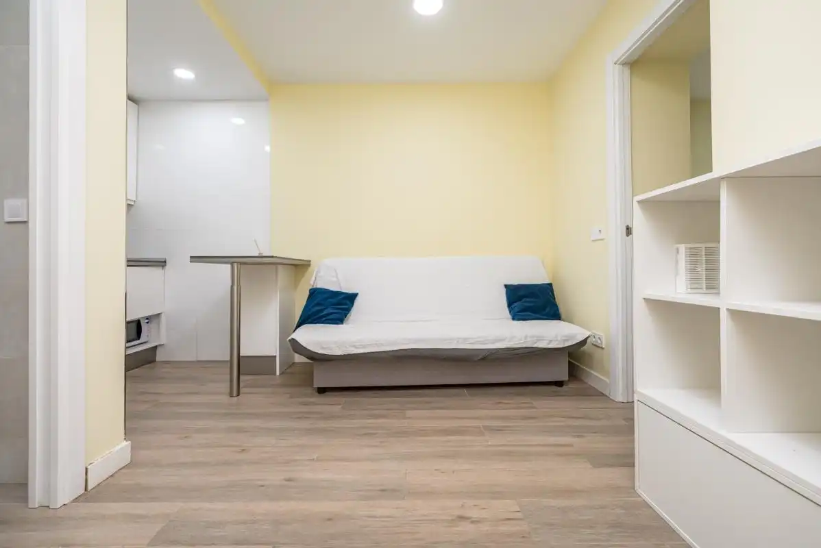 Schlafzimmer von Erdgeschoss zum Verkauf in Madrid mit Klimaanlage, Heizung und Möbliert