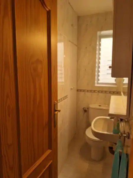 Badezimmer von Wohnung zur Miete in Motril mit Terrasse, Möbliert und Fernseher