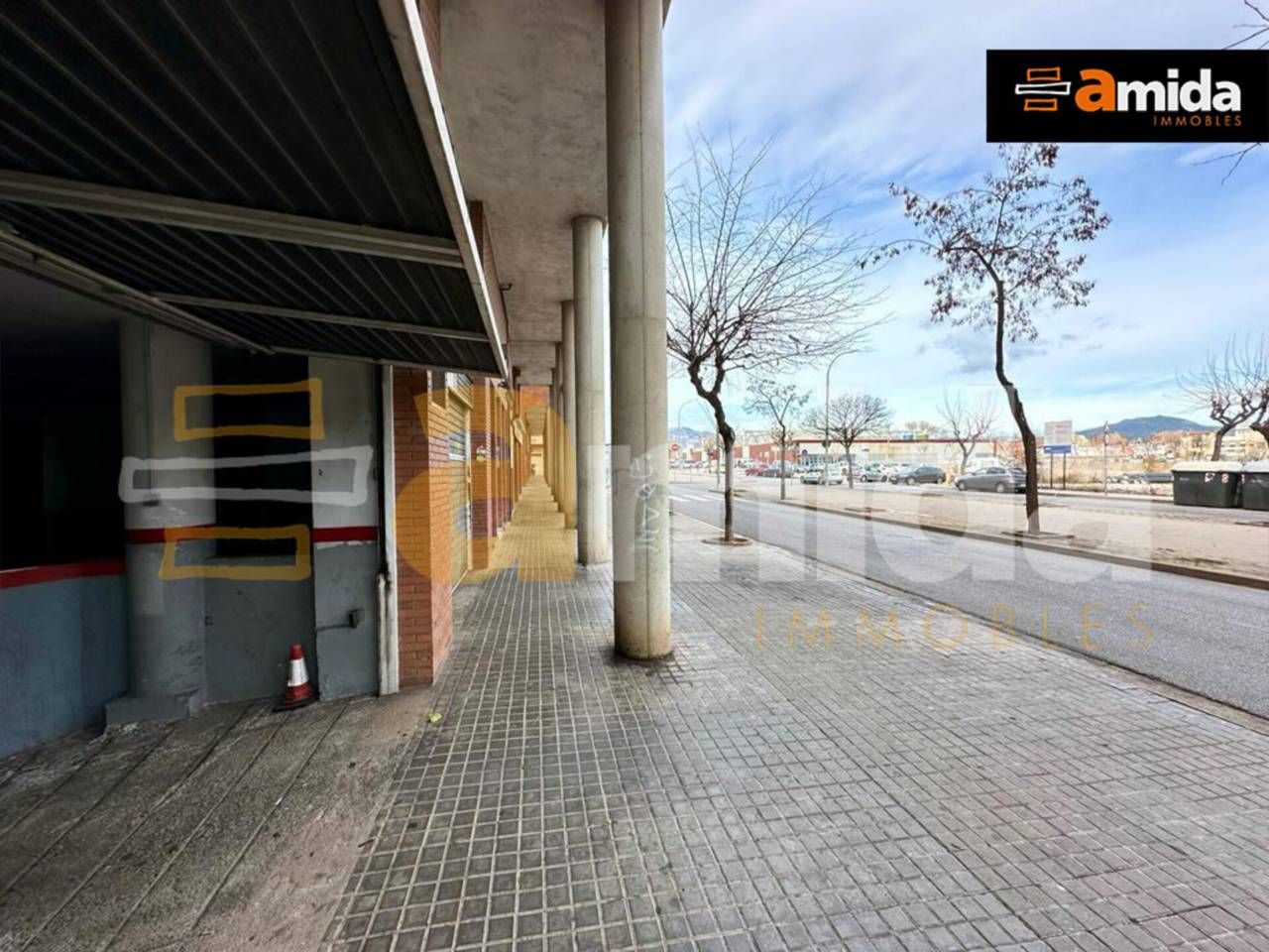 Exterior view of Garage for sale in Sabadell