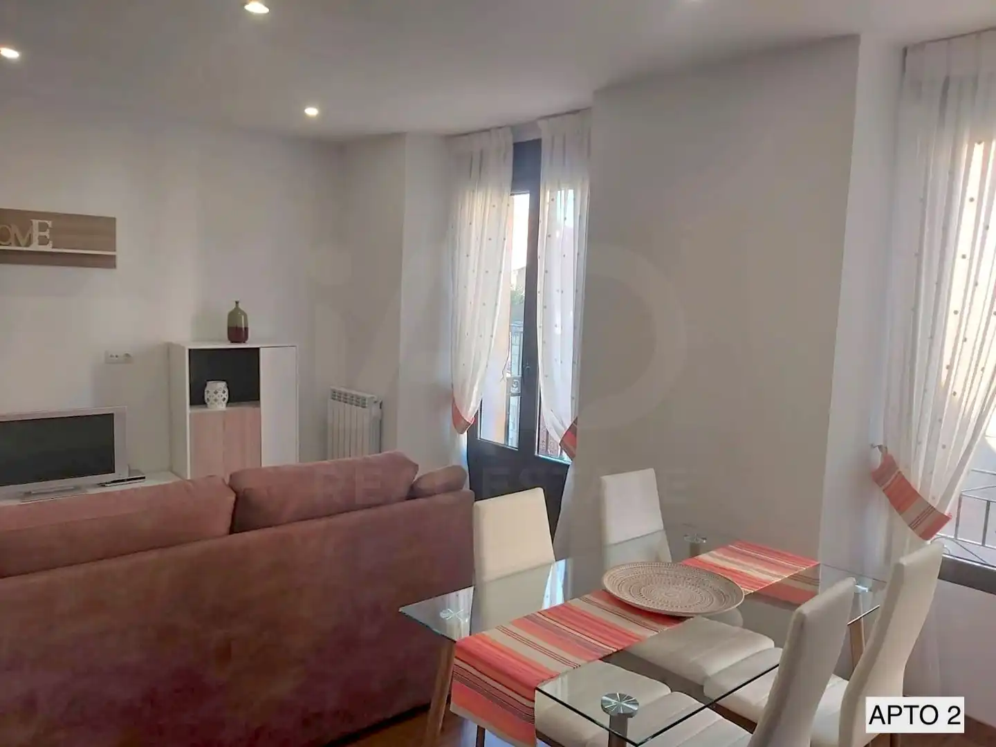Sala de estar de Edificio en venta en León Capital 
