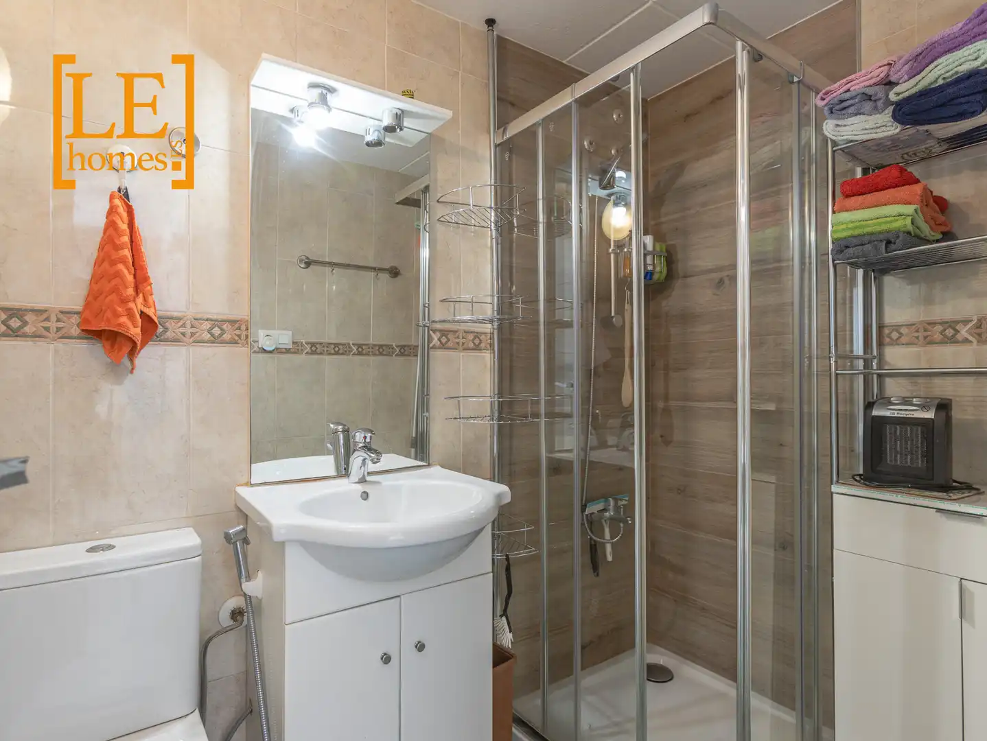 Baño de Planta baja en venta en Torrevieja con Aire acondicionado, Amueblado y Horno