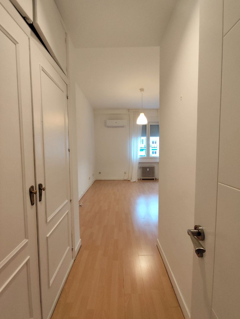 1 hab, 58m² en Castilla, Chamartín,  Madrid Capital - Image 4