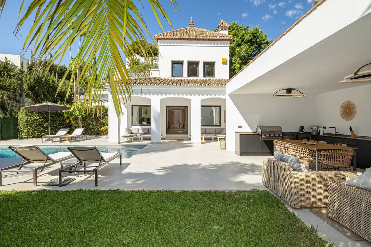 Villa avec piscine à vendre à El Paraíso