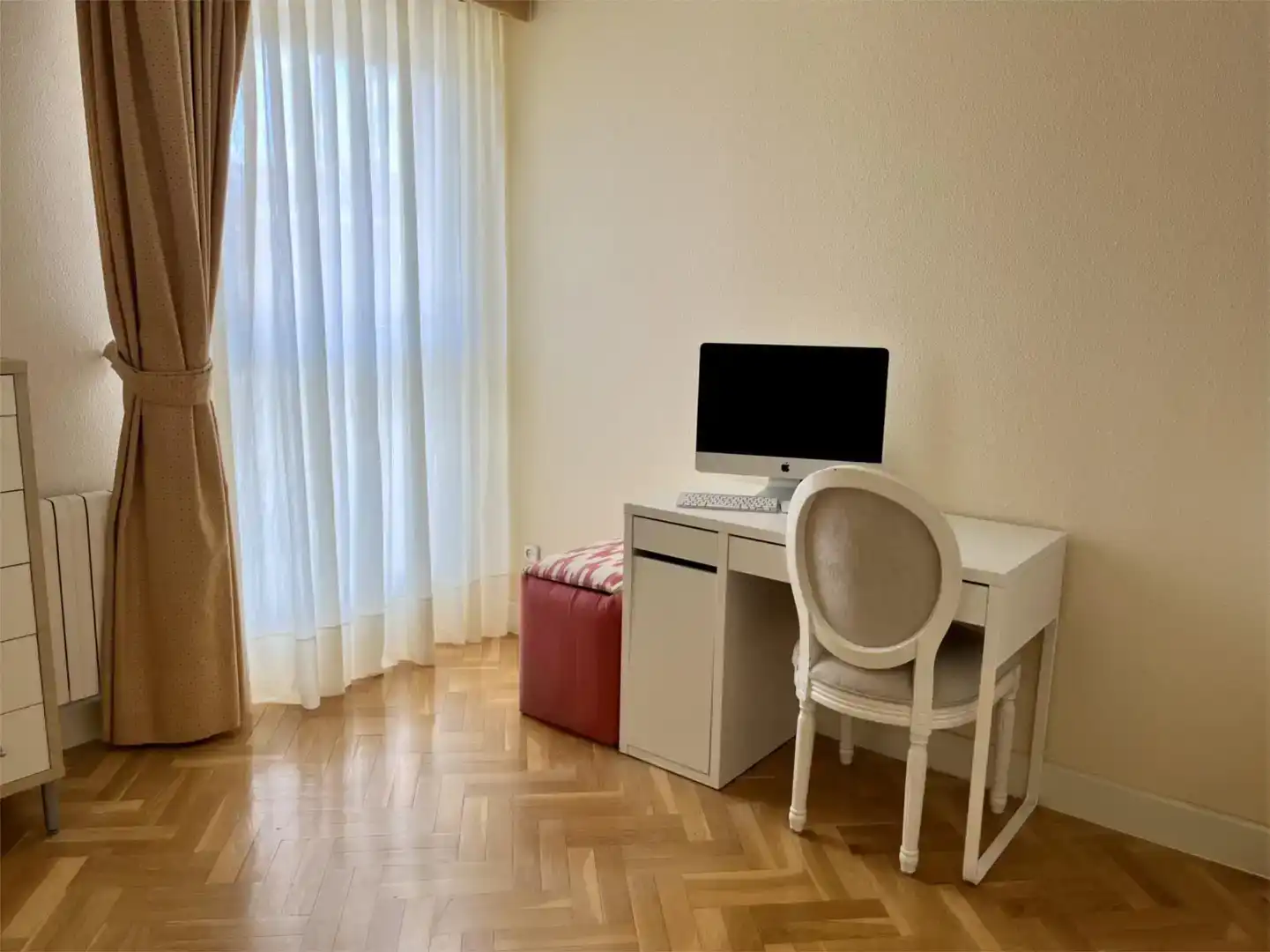 Sala d'estar de Pis en venda en Las Rozas de Madrid amb Aire condicionat, Parquet i Traster