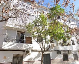 Exterior view of Flat for sale in  Sevilla Capital