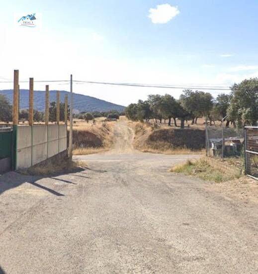Exterior view of Industrial buildings for sale in Fuenlabrada de los Montes