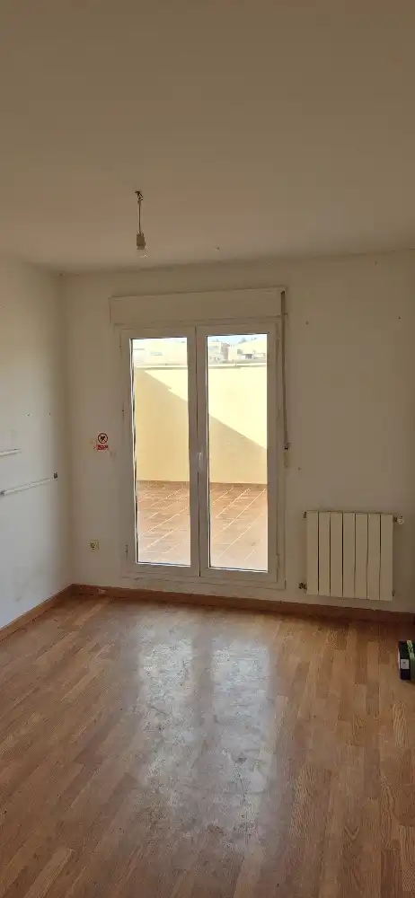 Piso en venta en Almansa con Calefacción y Balcón