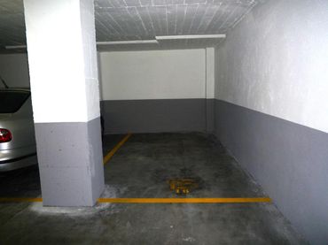 Individual amb ascensor en venda a Plaza la Mancha 4