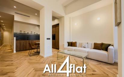 Exterior view of Flat to rent in  Barcelona Capital  with Air Conditioner, Heating and Parquet flooring