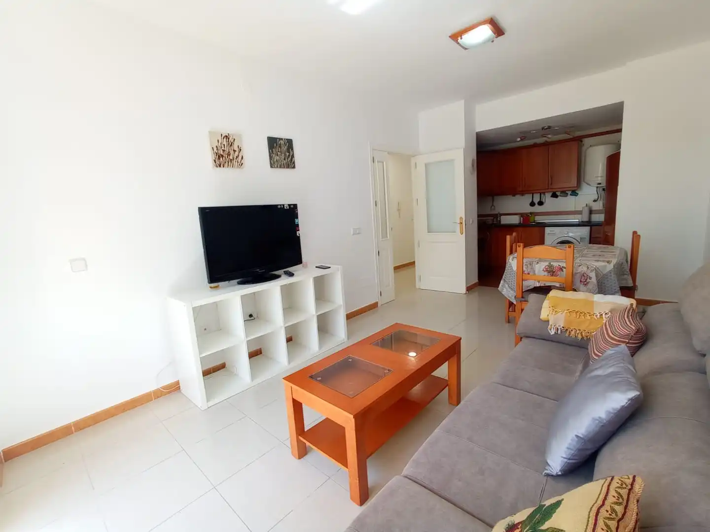 Wohnzimmer von Wohnung zur Miete in Fuengirola mit Klimaanlage, Möbliert und Waschmaschine