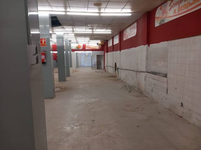 Local comercial en Venta en Avinguda Catalunya, 17 en Nou Eixample Nord