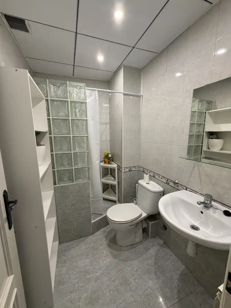 Baño de Piso en venta en Olesa de Montserrat con Aire acondicionado, Calefacción y Parquet