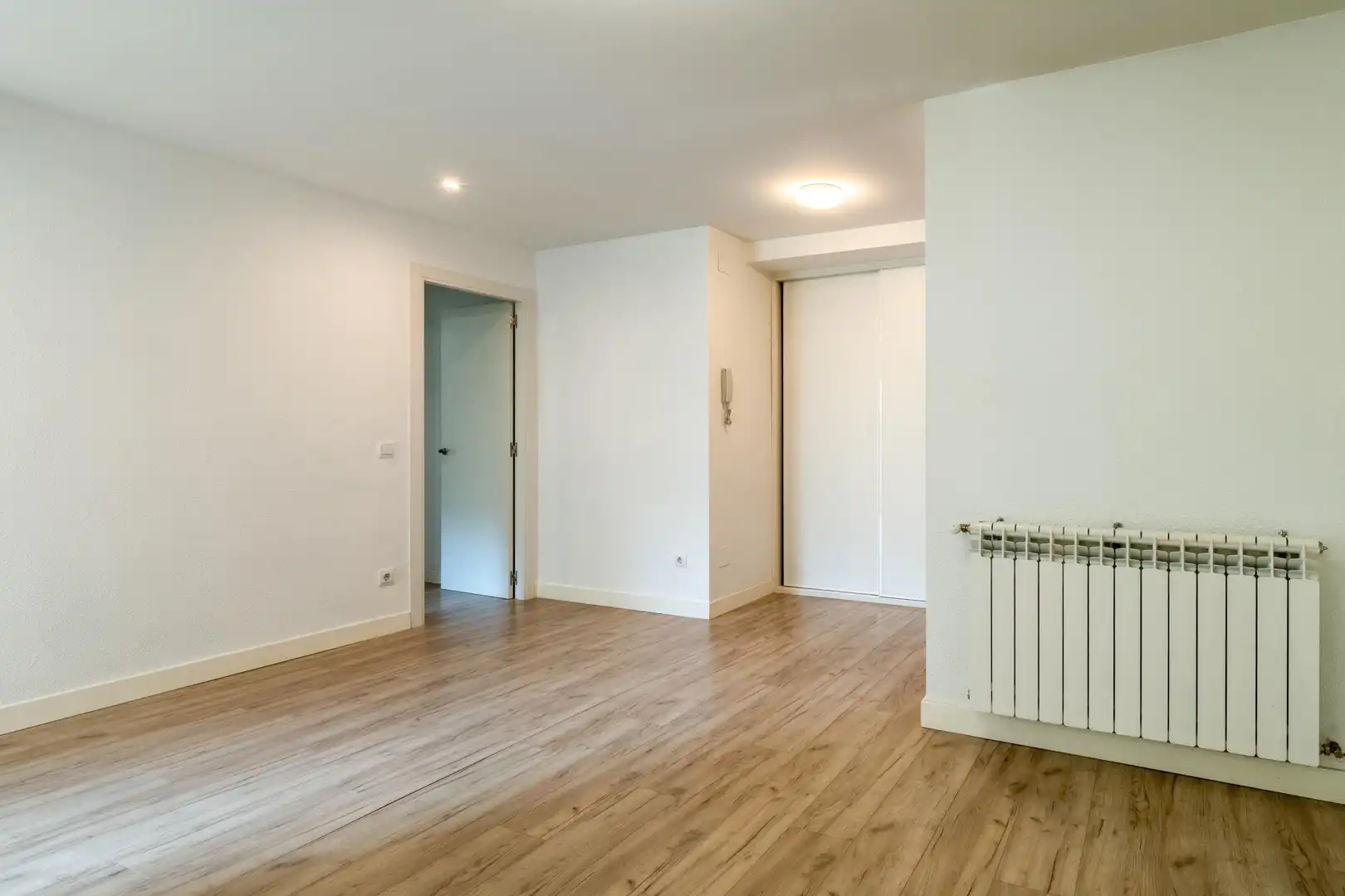 Apartamento de alquiler en 8 Calle Valderrobres #2, Canillejas