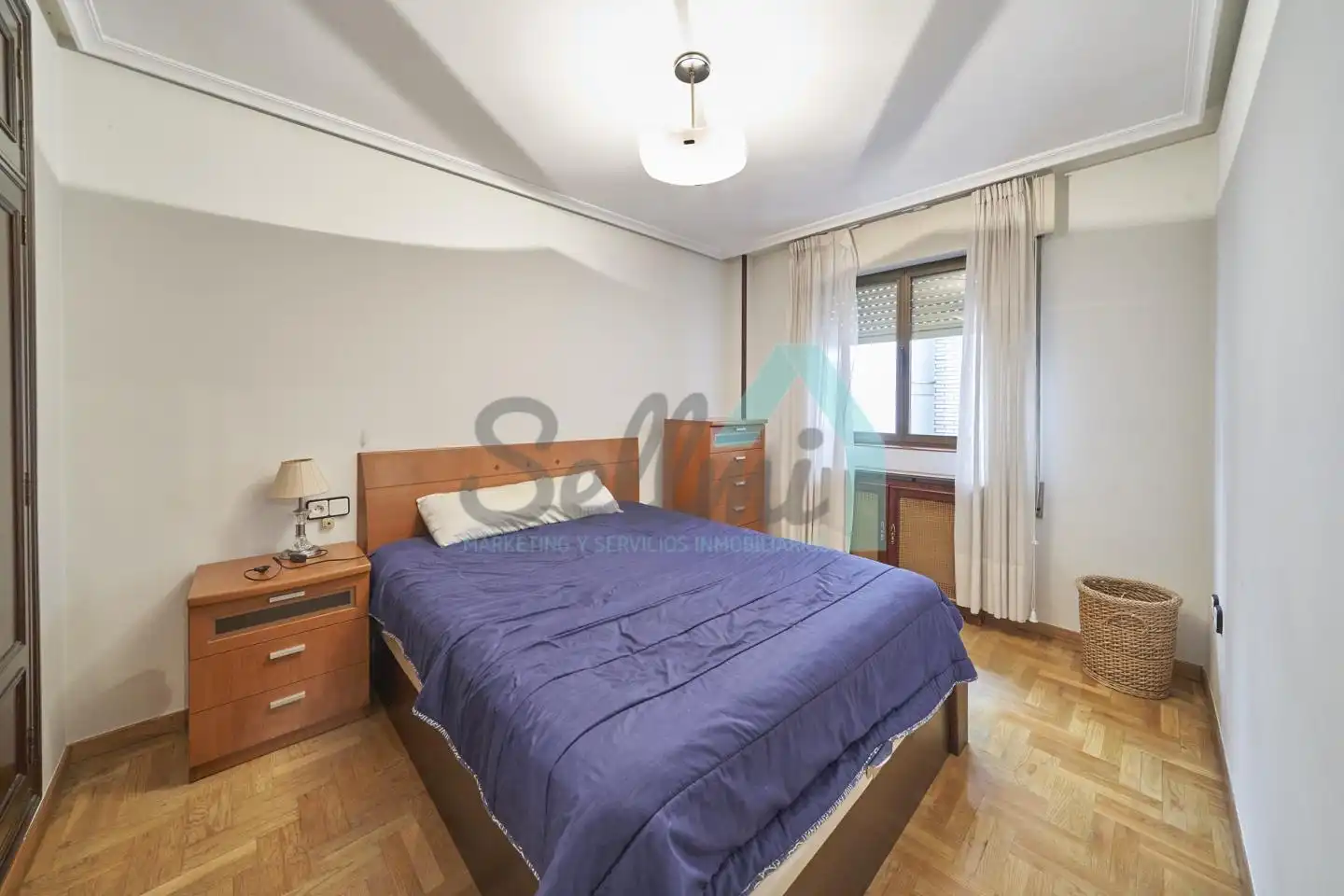 Flat for rent in Félix Aramburu, Auditorio - Seminario - Parque de Invierno