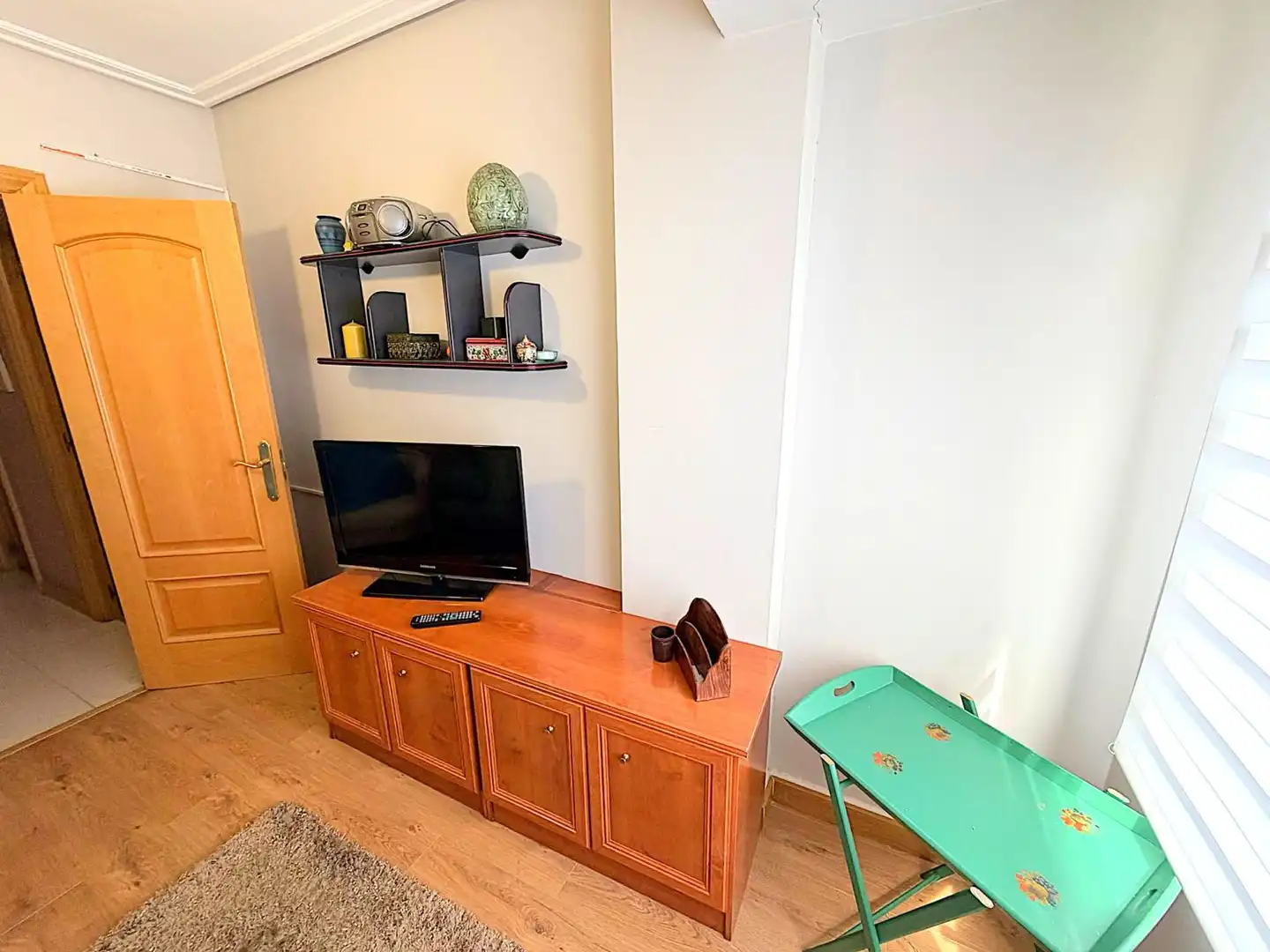 Sala de estar de Piso de alquiler en Vitoria - Gasteiz con Calefacción, Terraza y Amueblado