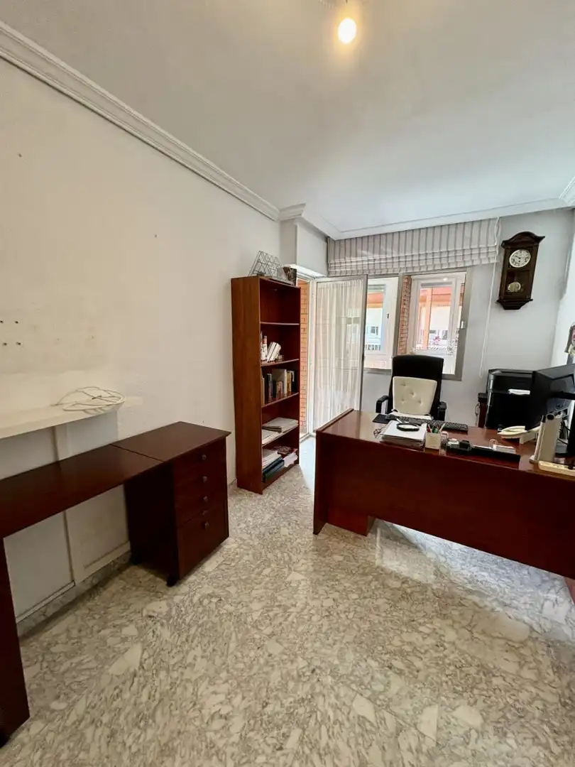Flat for sale in Sevilla  with Air Conditioner, Heating and Terrace