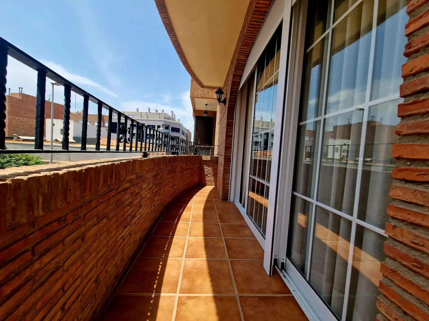Terraza de Piso de alquiler en Vila-real con Calefacción, Trastero y Amueblado