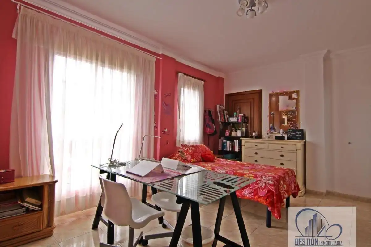 Habitación de Edificio en venta en La Orotava