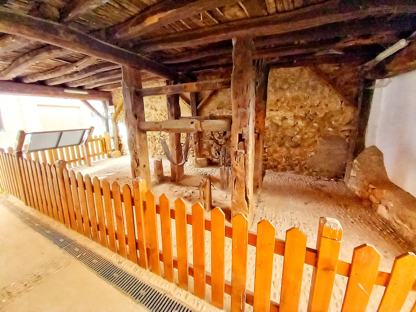 Casa adosada en venda a Calle la Iglesia, 6, Puentedura