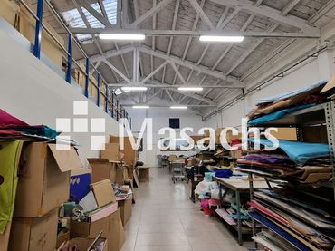 Nau industrial en venda a Can Feu - Gràcia