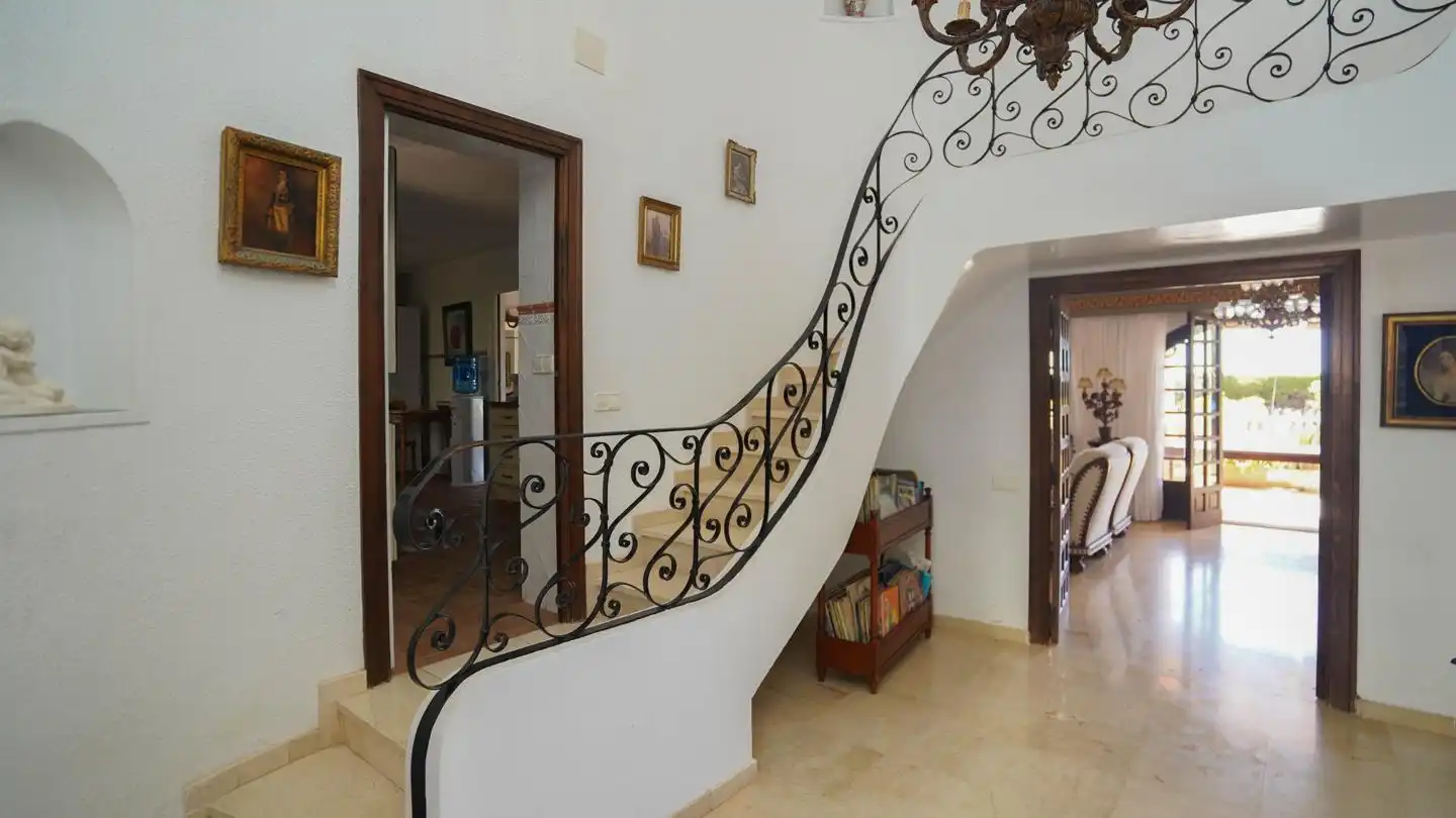Casa amb terrassa en venda a Avinguda de la Armada Española, imagen 6