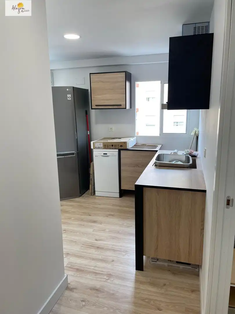Cocina de Apartamento en venta en Valencia con Aire acondicionado