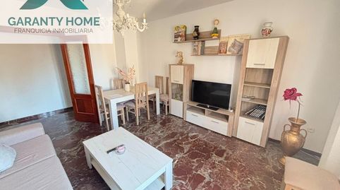 Foto 2 de Piso en venta en Torredonjimeno, Jaén