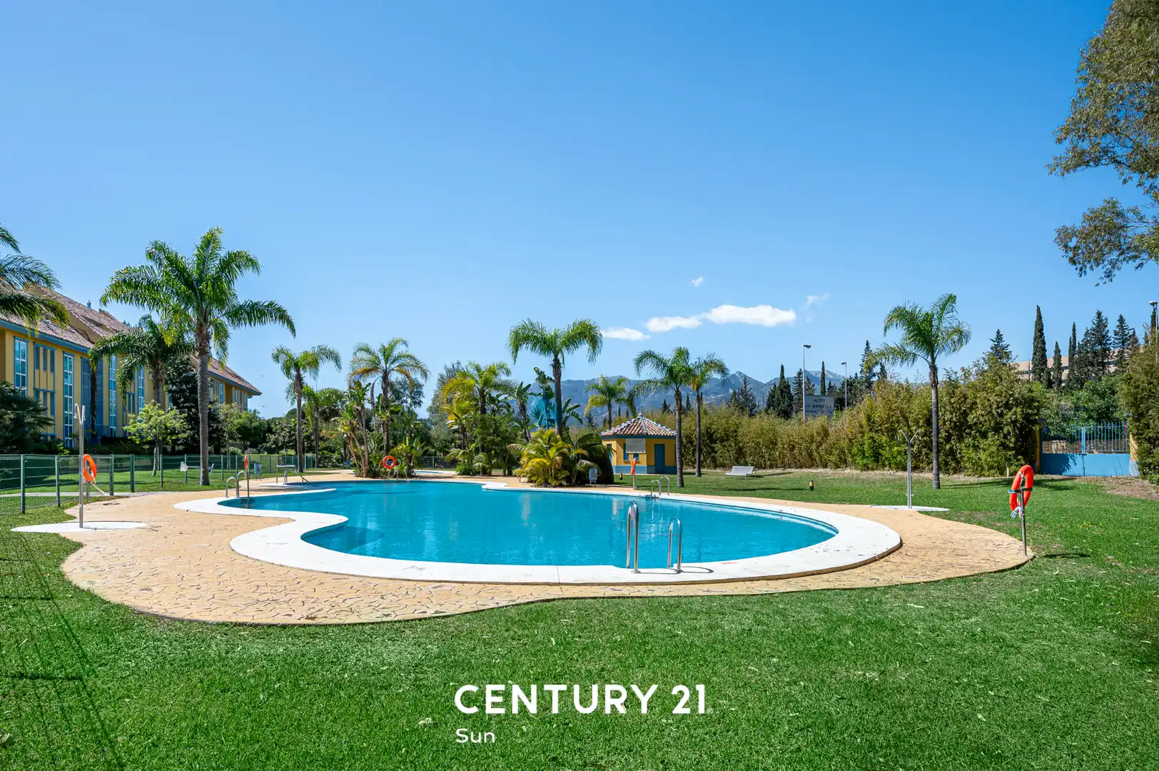 Garden of Attic for sale in Marbella  with Air Conditioner, Heating and Terrace