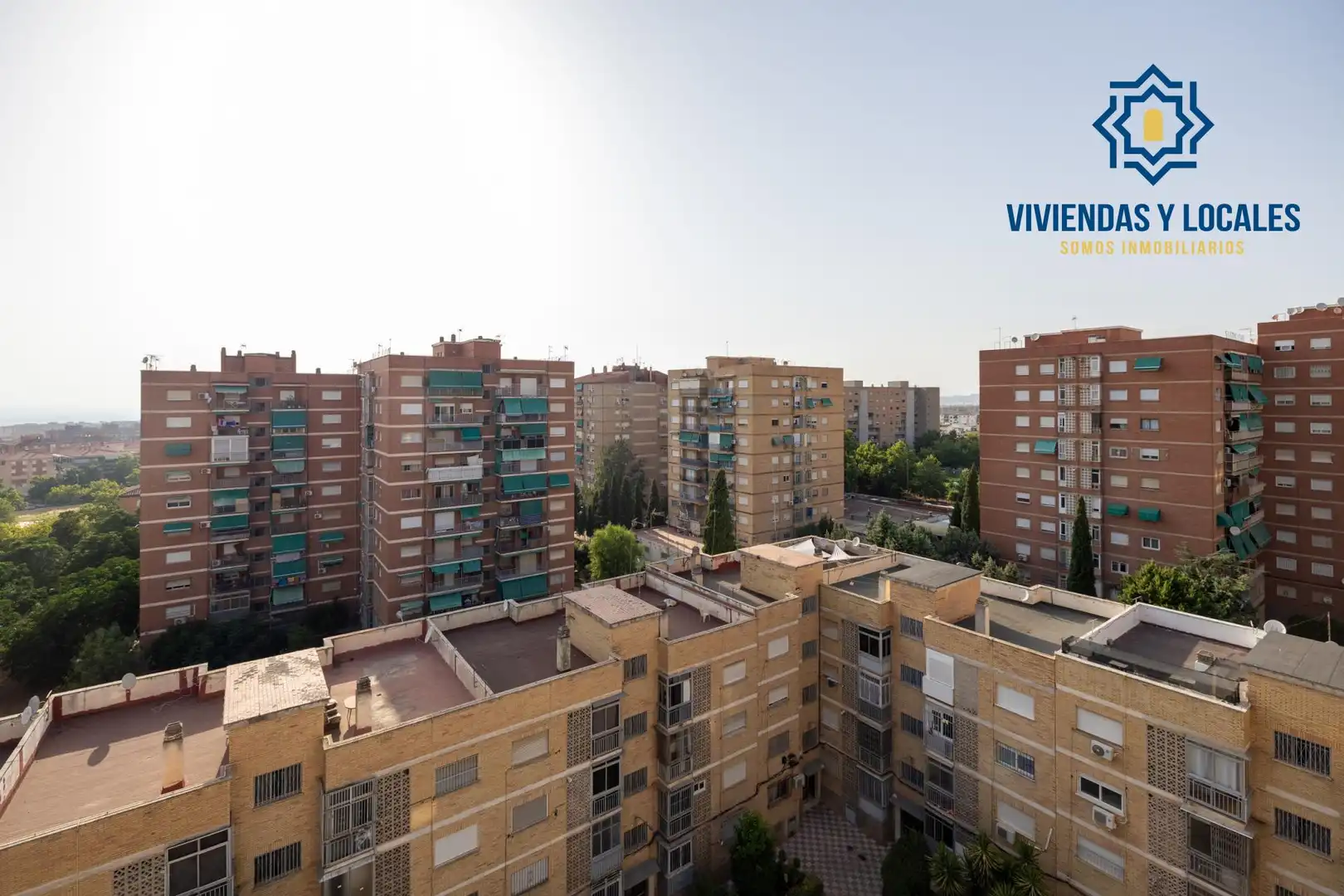 Exterior view of Flat for sale in Granada  with Private garden