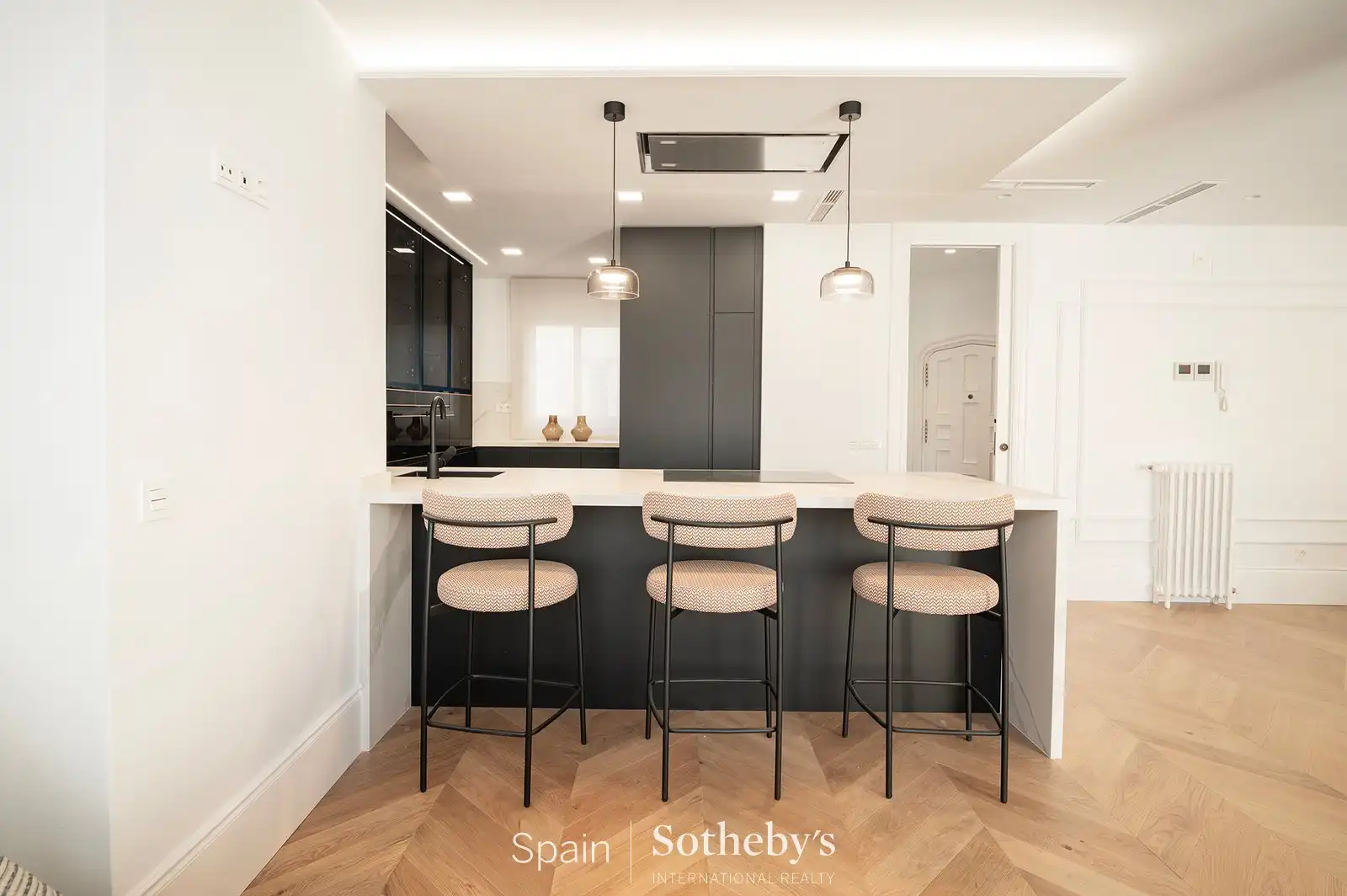 Cuina de Apartament en venda en Madrid amb Aire condicionat, Calefacció i Terrassa