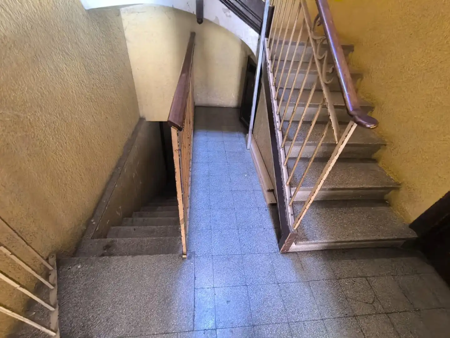 Buildings for sale in Manresa