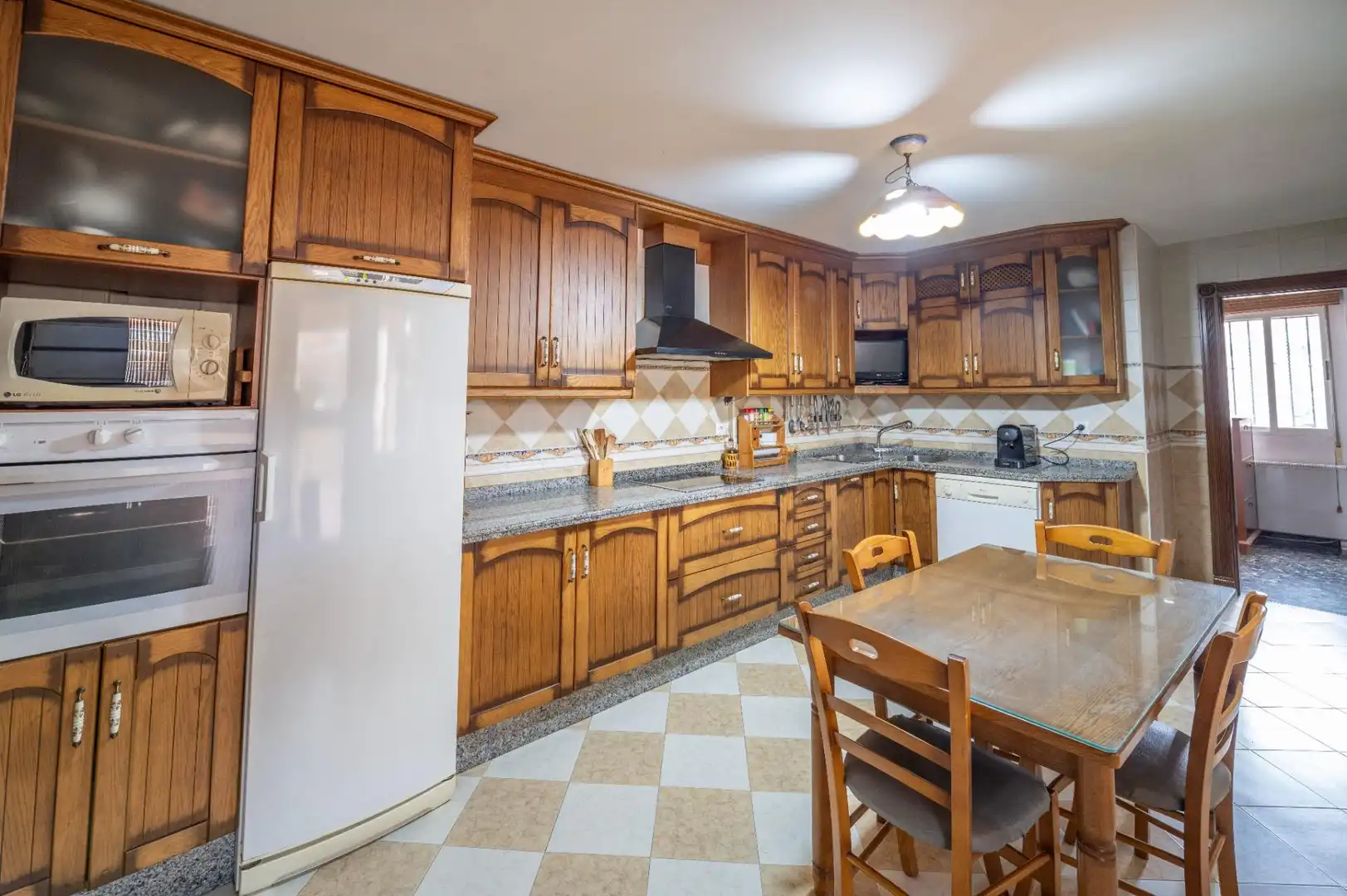 Cocina de Casa o chalet en venta en Vegas del Genil