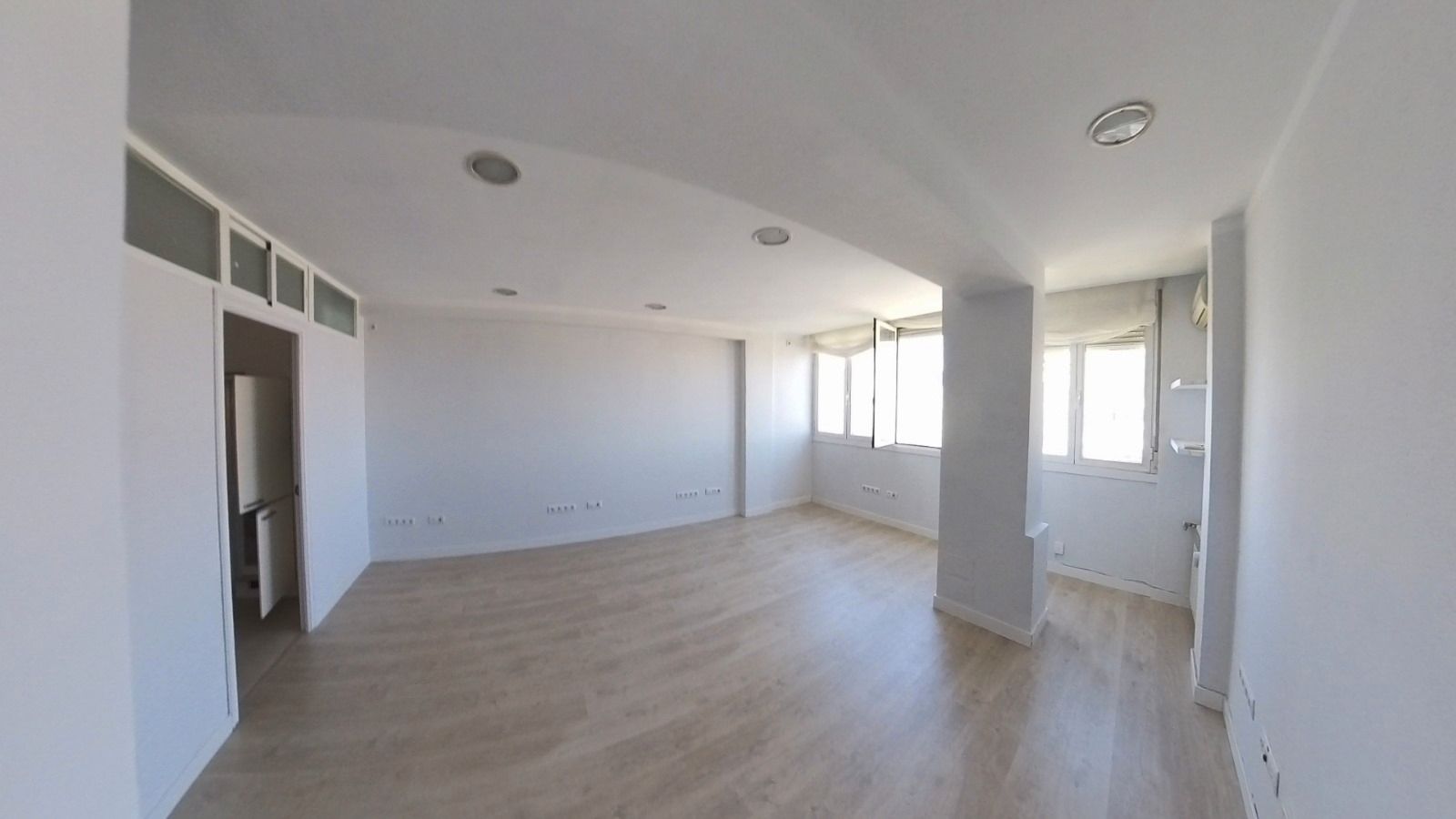 Piso de alquiler en  Madrid Capital con Aire acondicionado, Calefacción y Parquet