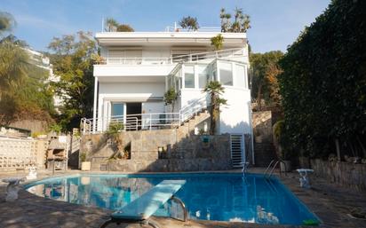 Swimming pool of House or chalet for sale in Castelldefels  with Air Conditioner, Heating and Private garden