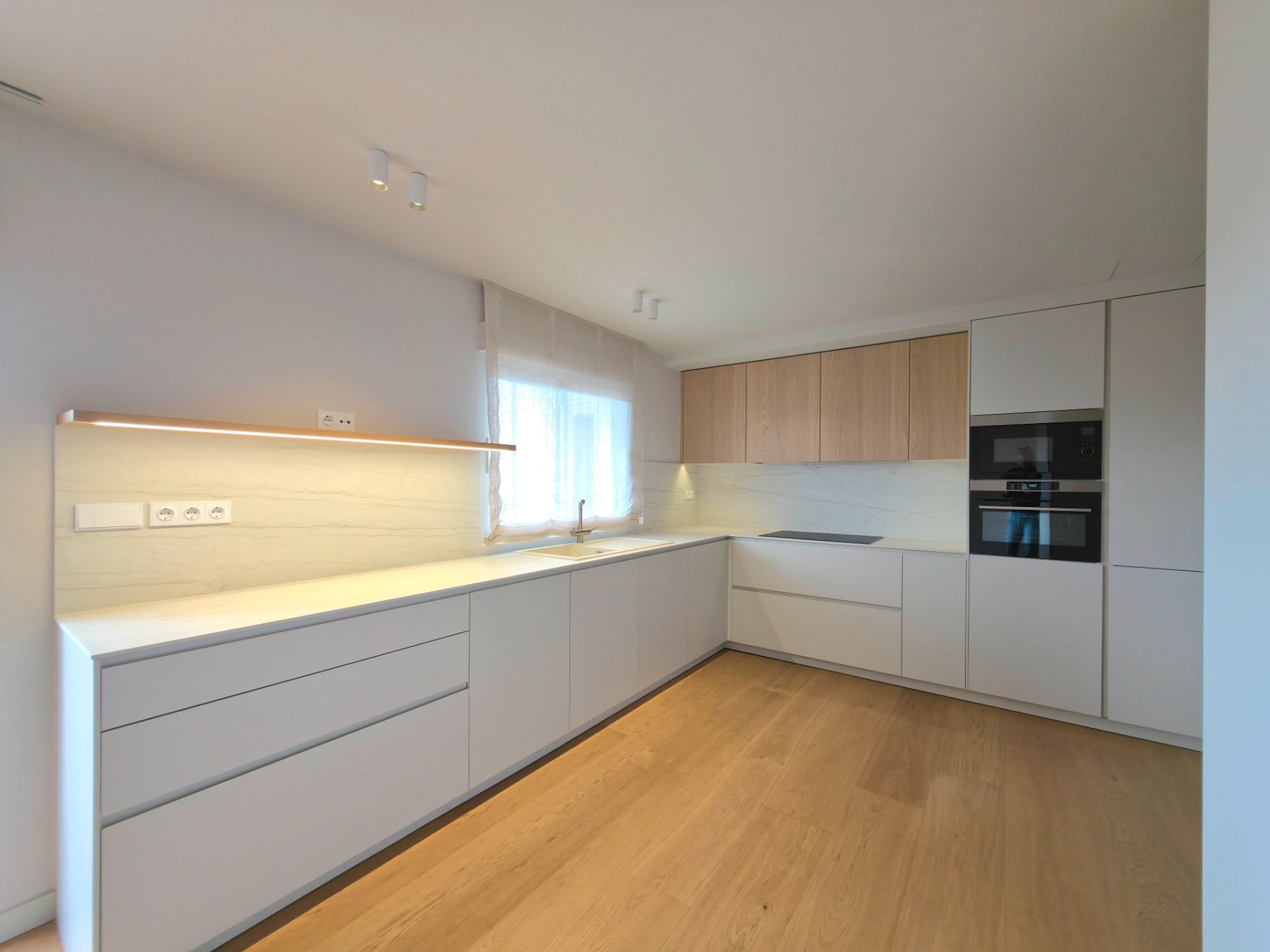 Kitchen of Flat for sale in Elche / Elx  with Air Conditioner, Heating and Terrace