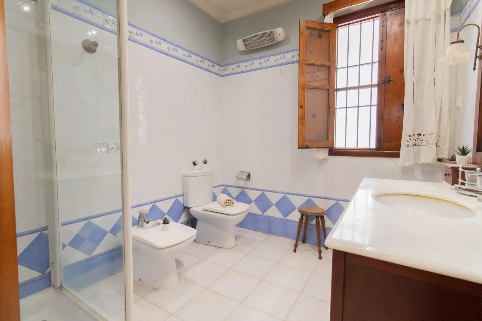 Bathroom of Country homes for sale in Rafelbuñol / Rafelbunyol  with Air Conditioner, Terrace and Furnished