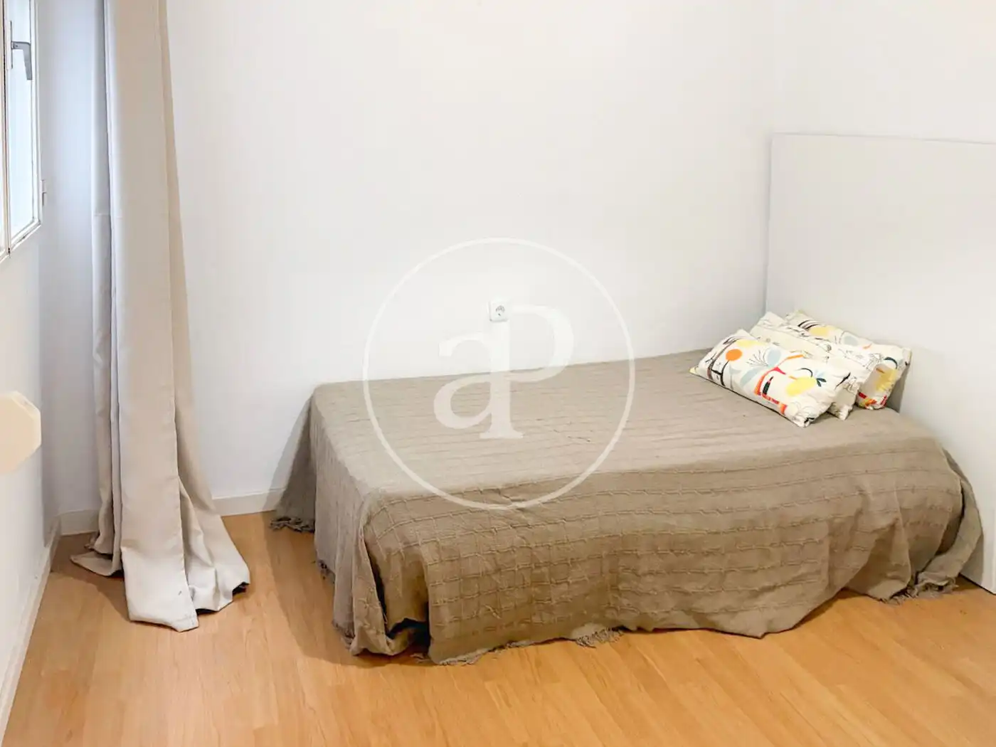 Habitación de Piso en venta en Valencia con Aire acondicionado, Calefacción y Balcón