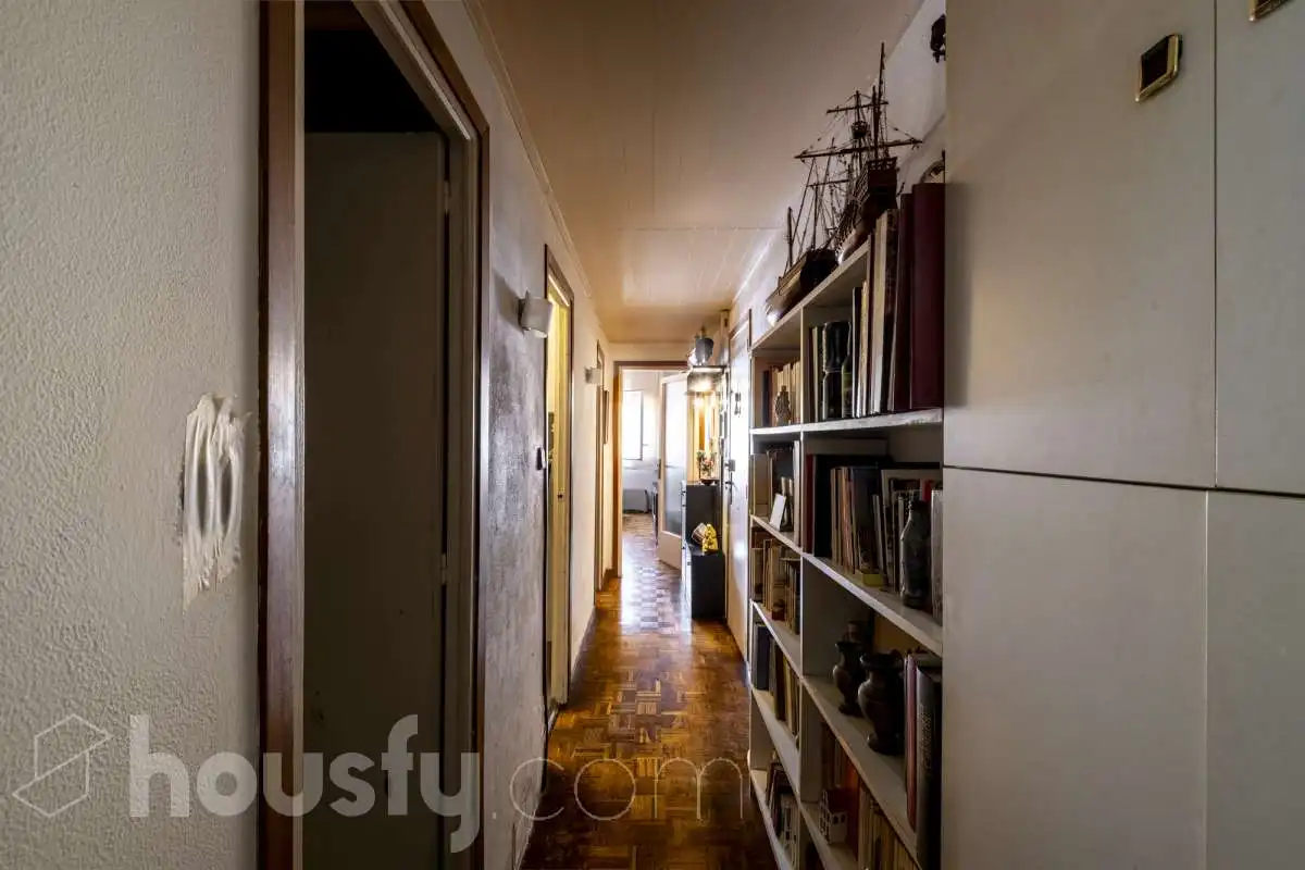 Piso en venta en Barcelona con Balcón