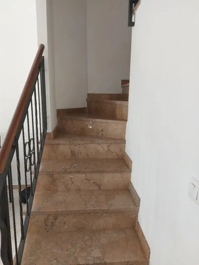 Einfamilien-Reihenhaus zum Verkauf in L'Estartit mit Klimaanlage, Heizung und Terrasse