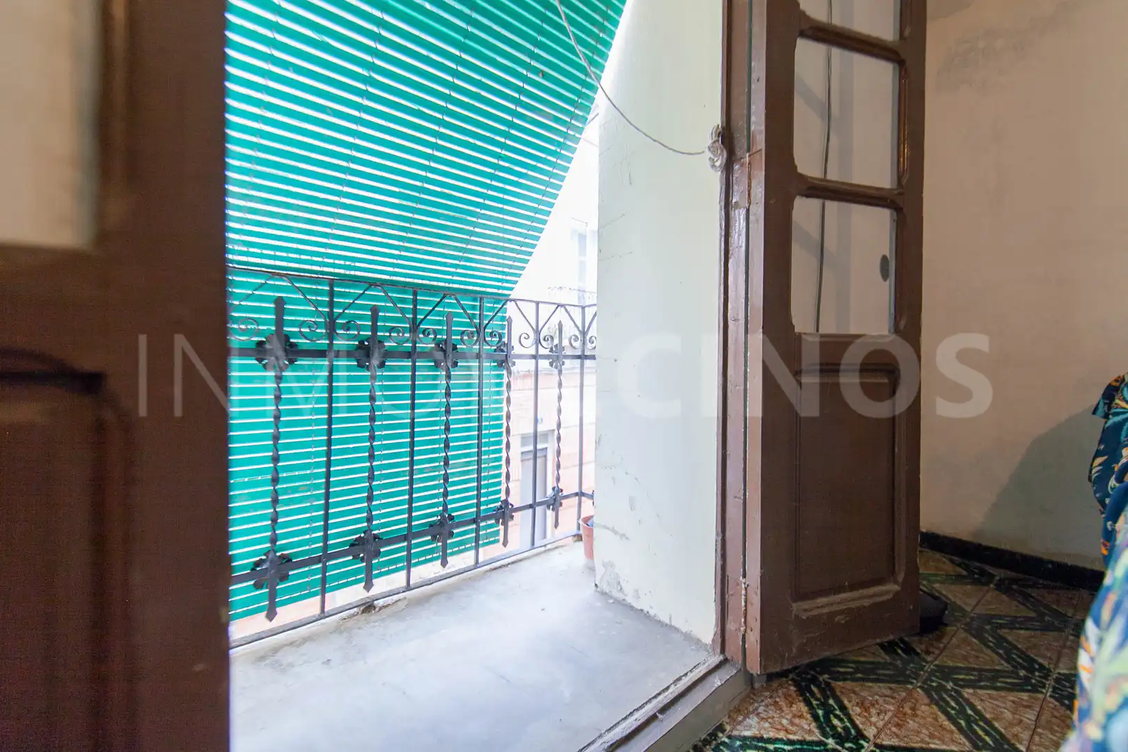 Terrassa de Casa adosada en venda en Cella amb Traster